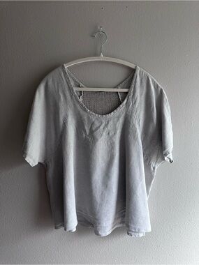 Light Gray Women's Short Sleeve Top with Back Mesh Detail